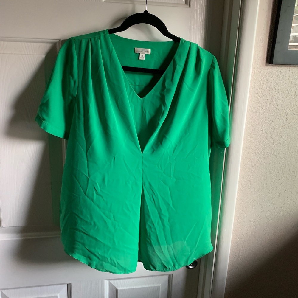 Cute Charming Charlie top with flair!